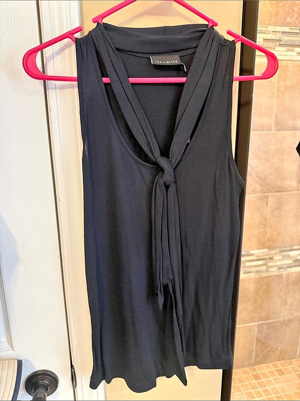 The Limited Sleeveless Tie-Neck Tunic in Black Size Small NWT